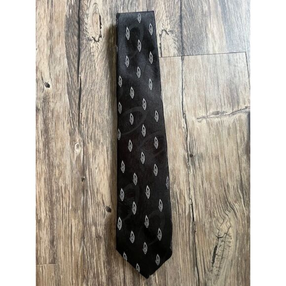 Black Mens Tie Widgets White Leaf Like Design Poly/Silk Blend - Picture 2 of 4